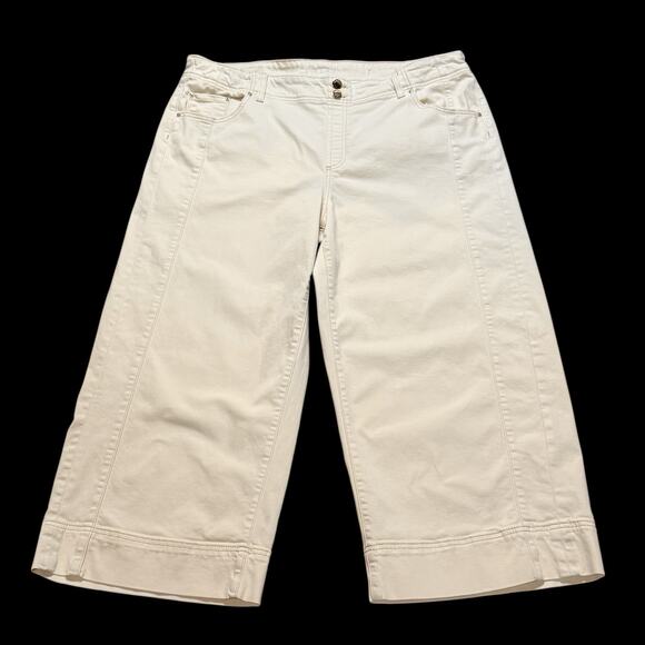 Chico’s Women’s Plus Pull On Wide Leg Crop Jeans Size 20 Comfort Stretch Classic - Picture 1 of 14